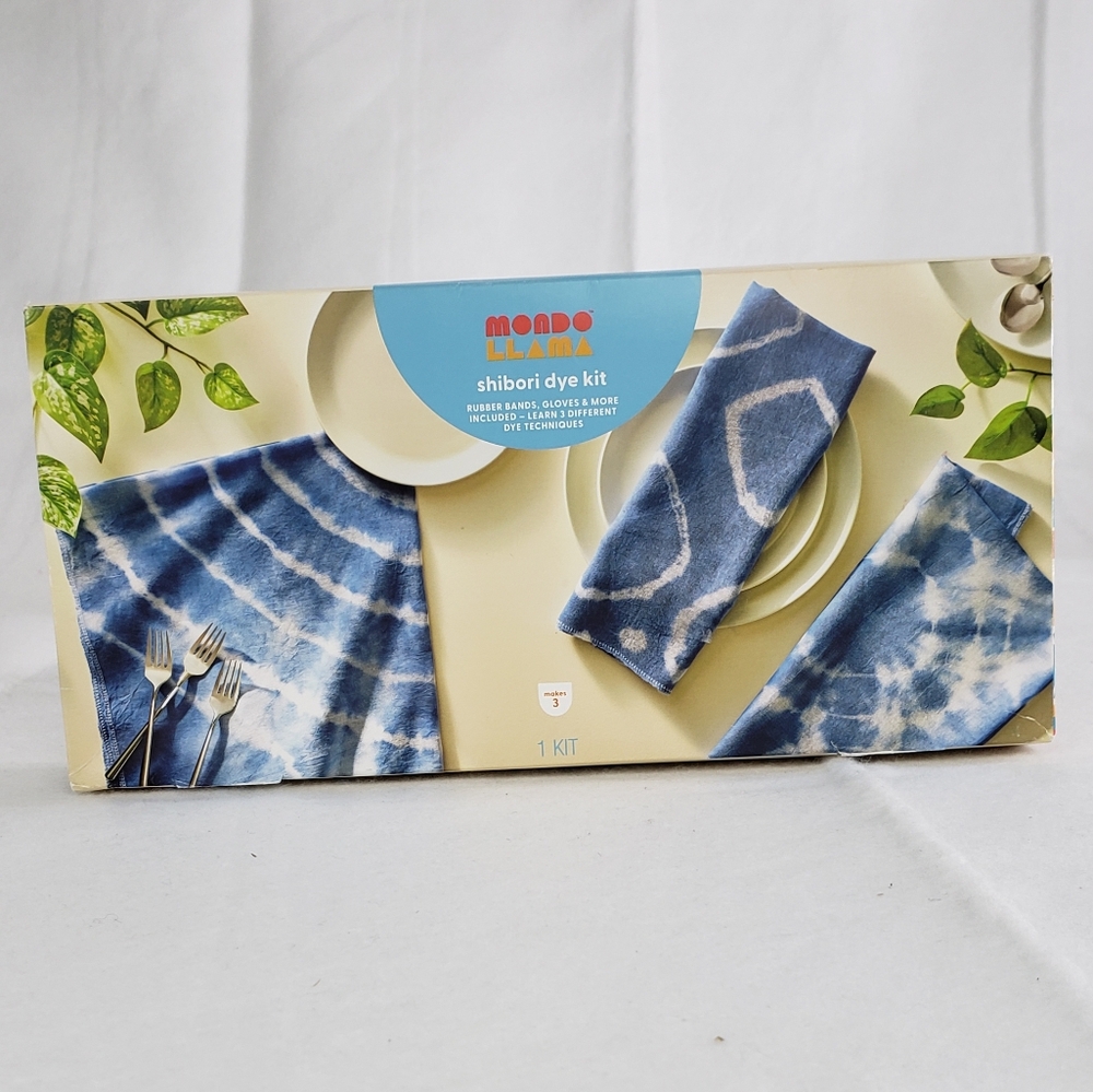 Summer Fun Project Mondo Llama Shibori Dye Kit!